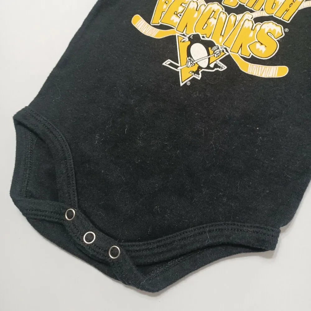 Pittsburgh Penguins NHL Boy 3 Month Bodysuit Orange Blue Logo Snaps Short Sleeve